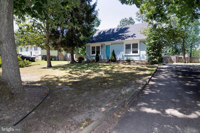 3 EAGLE CT, Sicklerville, NJ 08081
