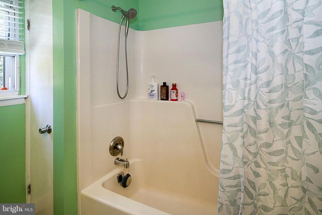 3 EAGLE CT, Sicklerville, NJ 08081