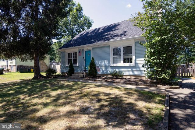 3 EAGLE CT, Sicklerville, NJ 08081