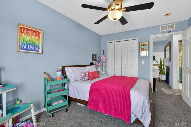 446 Old Pine Way, Walled Lake, MI 48390
