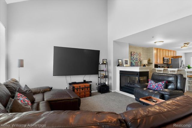 446 Old Pine Way, Walled Lake, MI 48390