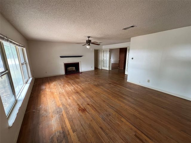 1200 Bentwood RD, Austin, TX 78722