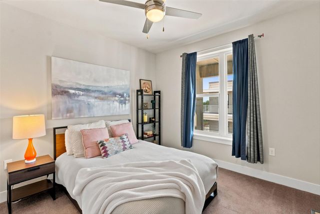 2805 Dulce LN 1033, Austin, TX 78704