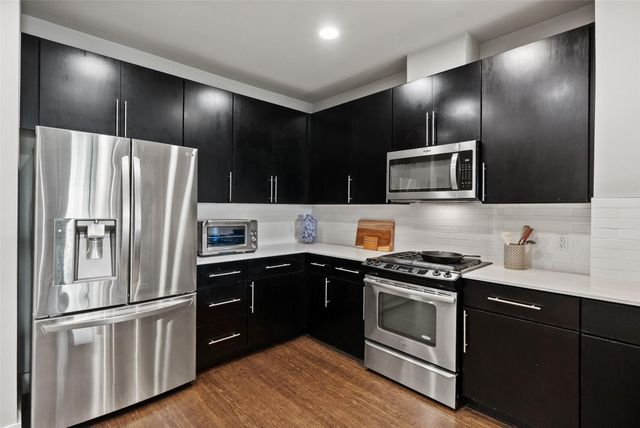 2805 Dulce LN 1033, Austin, TX 78704