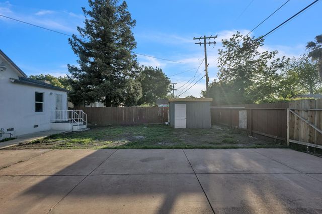 2335 E Washington St, Stockton, CA 95205