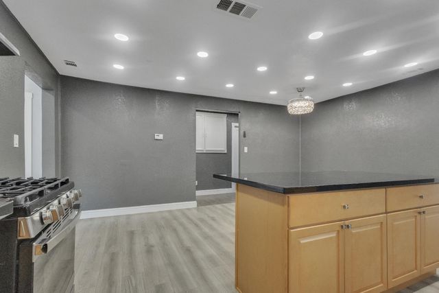 2335 E Washington St, Stockton, CA 95205