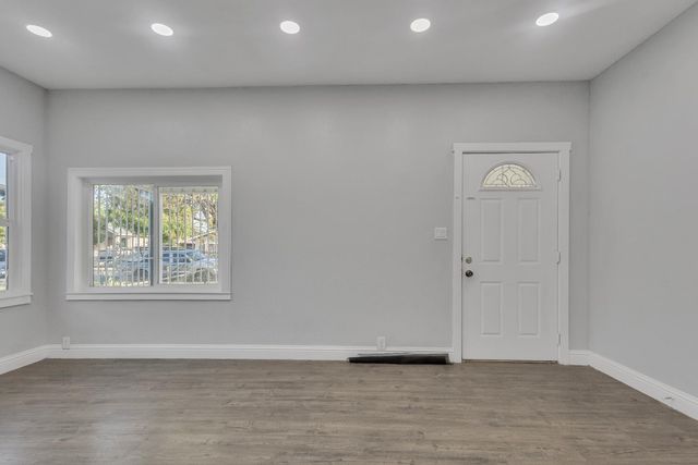 2335 E Washington St, Stockton, CA 95205