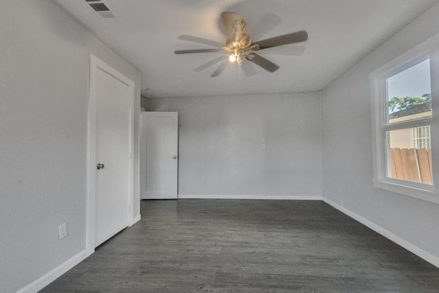 2335 E Washington St, Stockton, CA 95205