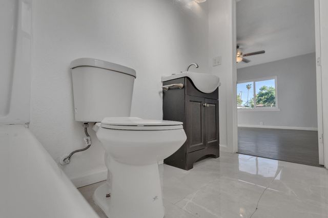 2335 E Washington St, Stockton, CA 95205