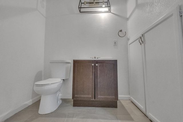 2335 E Washington St, Stockton, CA 95205