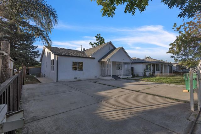 2335 E Washington St, Stockton, CA 95205