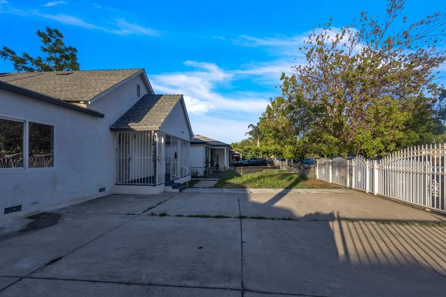 2335 E Washington St, Stockton, CA 95205