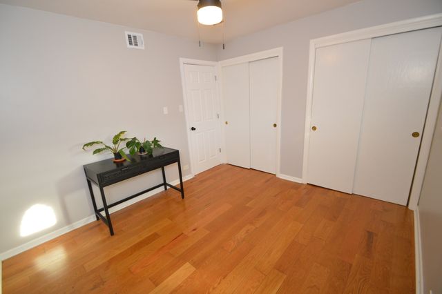 2610 Sunnyside Avenue, Westchester, IL 60154