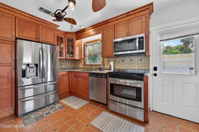 306 Euclid Avenue, Daytona Beach, FL 32118