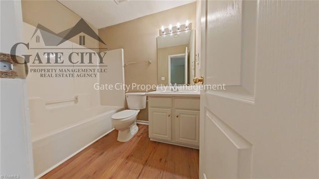 3983 Elizabeth Glen Way, Jamestown, NC 27282