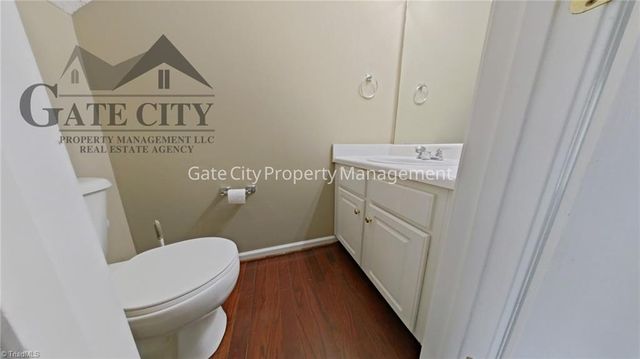 3983 Elizabeth Glen Way, Jamestown, NC 27282