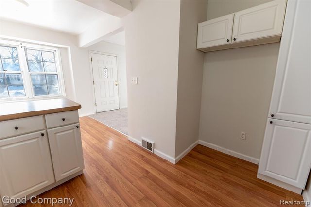 18953 Woodcrest Street, Harper Woods, MI 48225