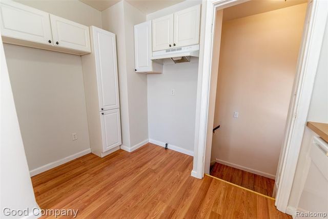 18953 Woodcrest Street, Harper Woods, MI 48225