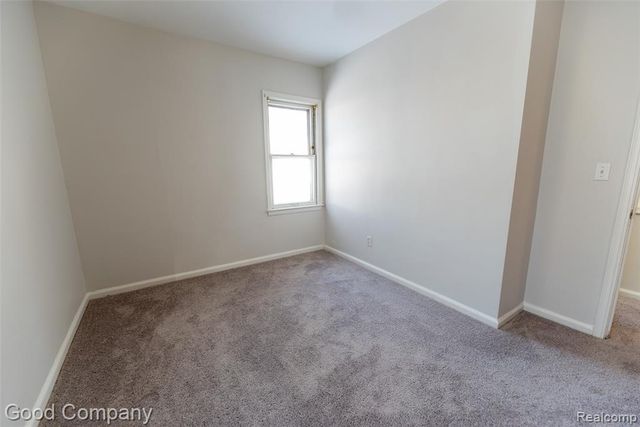 18953 Woodcrest Street, Harper Woods, MI 48225