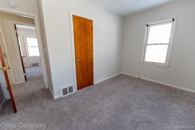 18953 Woodcrest Street, Harper Woods, MI 48225