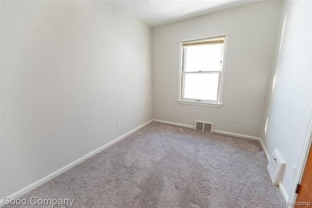 18953 Woodcrest Street, Harper Woods, MI 48225