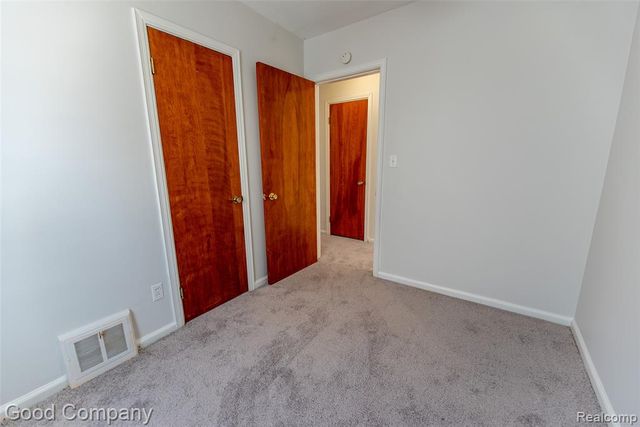 18953 Woodcrest Street, Harper Woods, MI 48225