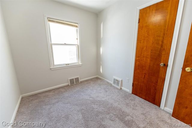 18953 Woodcrest Street, Harper Woods, MI 48225