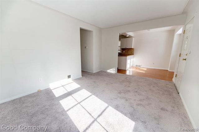 18953 Woodcrest Street, Harper Woods, MI 48225