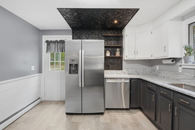 39 Arch Street, Douglas, MA 01516