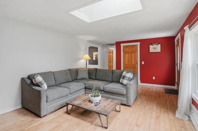 39 Arch Street, Douglas, MA 01516