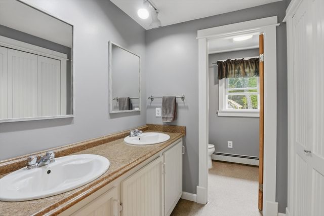 39 Arch Street, Douglas, MA 01516