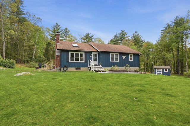 39 Arch Street, Douglas, MA 01516