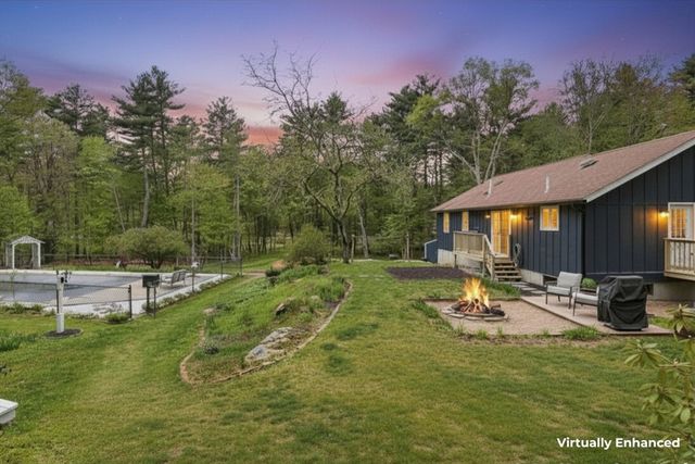 39 Arch Street, Douglas, MA 01516