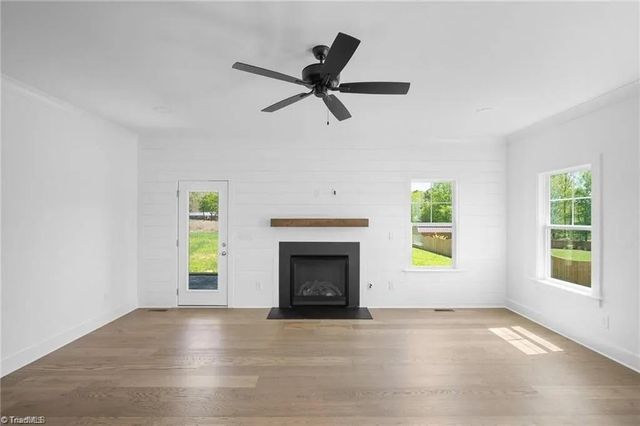 6165 Frye Bridge Road, Clemmons, NC 27012