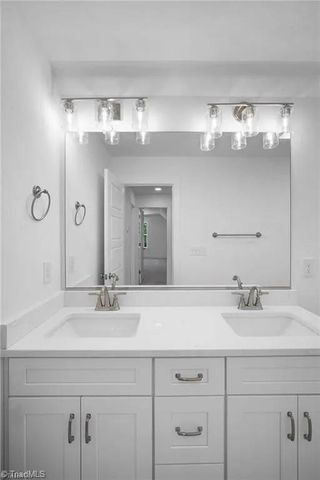 6165 Frye Bridge Road, Clemmons, NC 27012