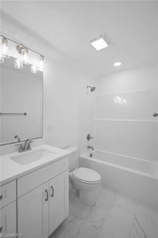 6165 Frye Bridge Road, Clemmons, NC 27012
