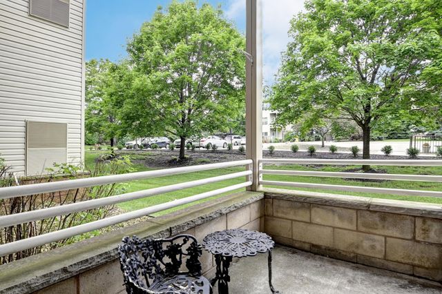 9225 Medicine Lake Road 105B, Golden Valley, MN 55427