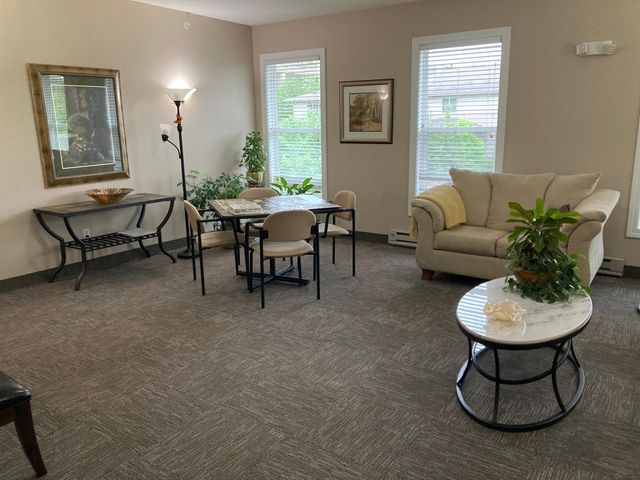 9225 Medicine Lake Road 105B, Golden Valley, MN 55427