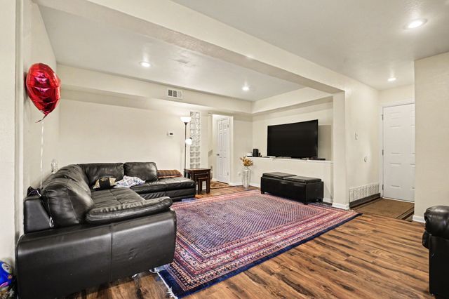 325 Hilltop Lane, Wylie, TX 75098