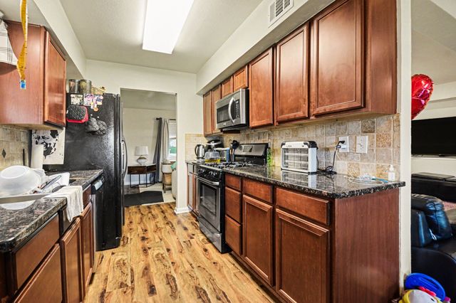 325 Hilltop Lane, Wylie, TX 75098