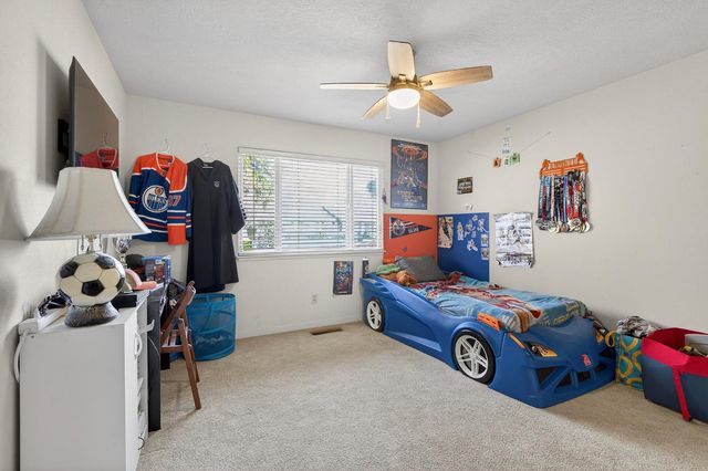 5619 Chenault, Modesto, CA 95356