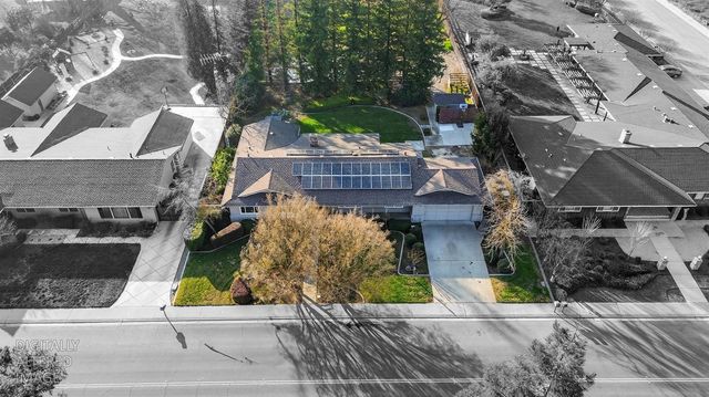 5619 Chenault, Modesto, CA 95356