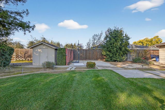 5619 Chenault, Modesto, CA 95356