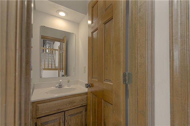 17512 W 113th Street, Olathe, KS 66061