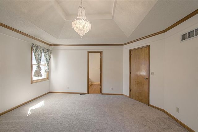 17512 W 113th Street, Olathe, KS 66061