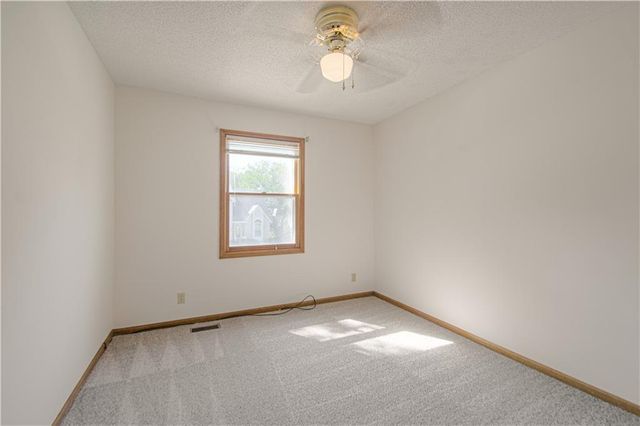 17512 W 113th Street, Olathe, KS 66061