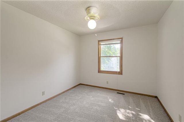 17512 W 113th Street, Olathe, KS 66061