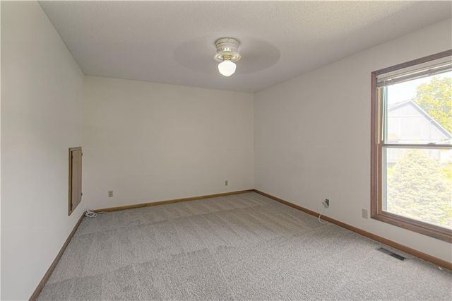 17512 W 113th Street, Olathe, KS 66061