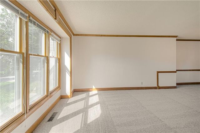 17512 W 113th Street, Olathe, KS 66061