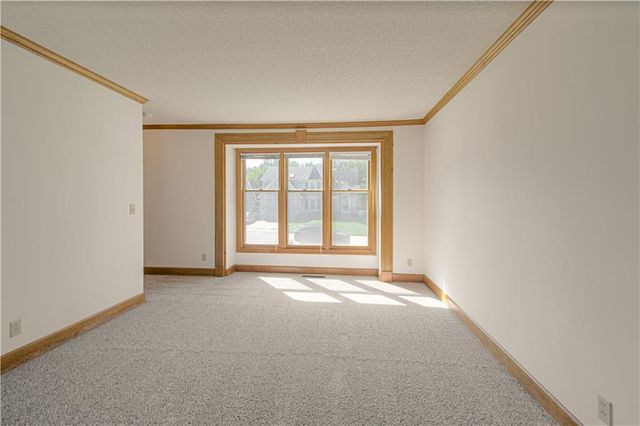 17512 W 113th Street, Olathe, KS 66061